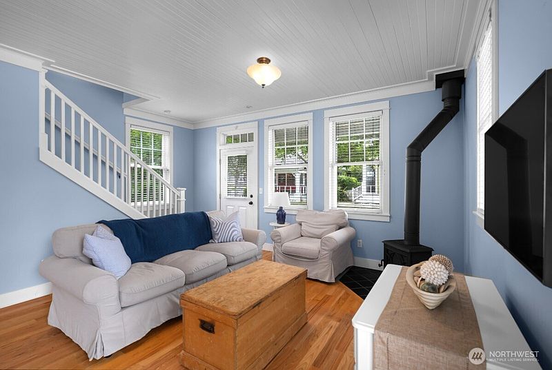 4th image of 4 Lupine Lane