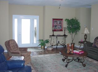 16 Maroon Dr, Picayune, MS 39466