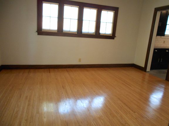 5th image of 1306 S Kentucky Ave