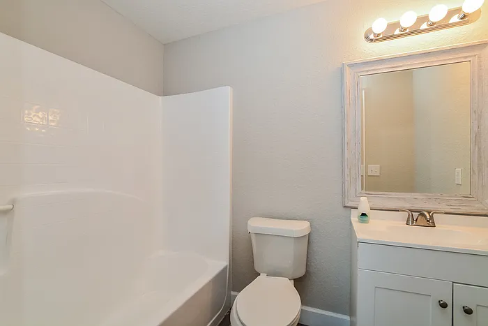 2897 Grayton St — Photo 8