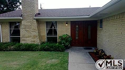 1st image of 109 Gregory Dr