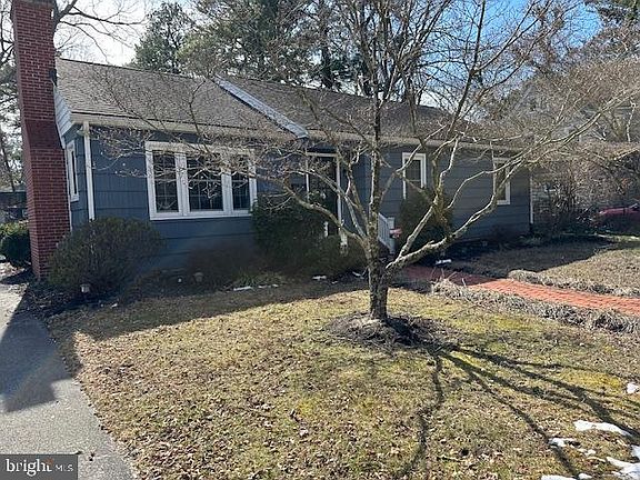 3rd image of 426 Pinehurst Ave
