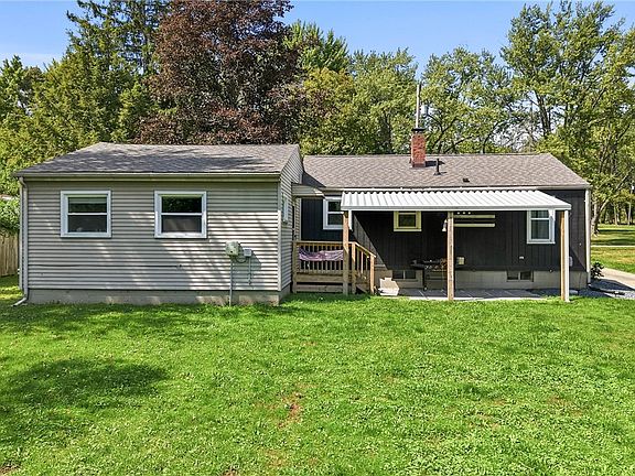 5th image of 927 Warner Rd SE