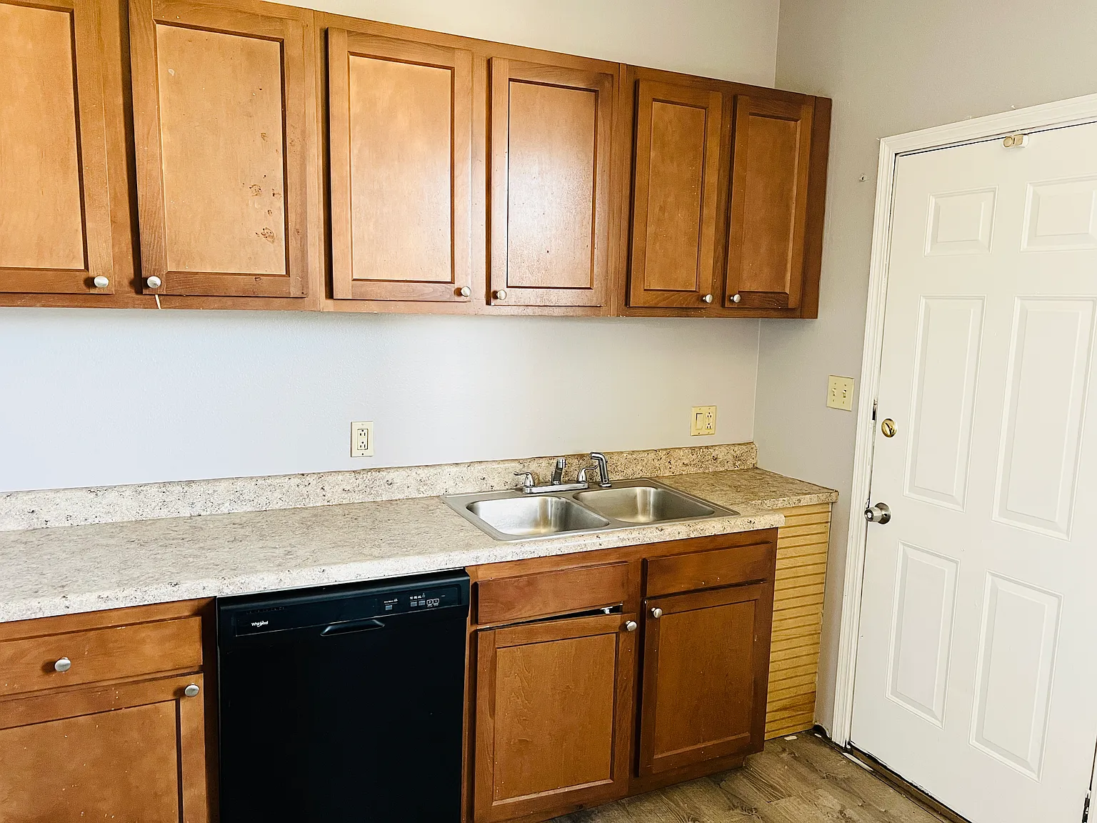 3 bed, 1475 sqft, $950 — Photo 3