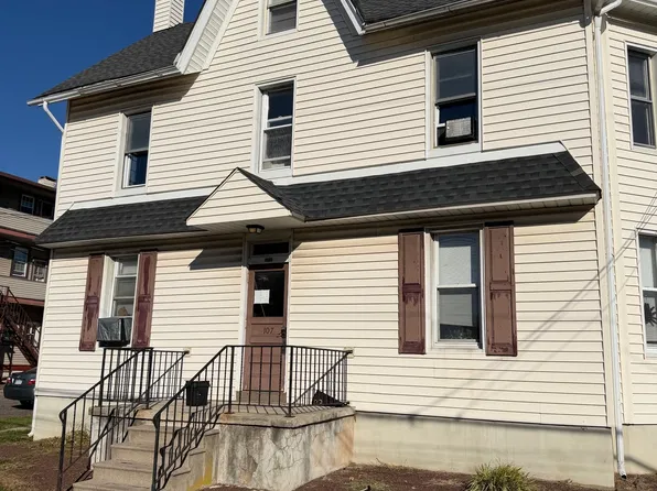 107 S Hellertown Ave APT 4, Quakertown, PA 18951