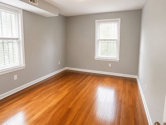 5th image of 269 Hobson St APT 1L