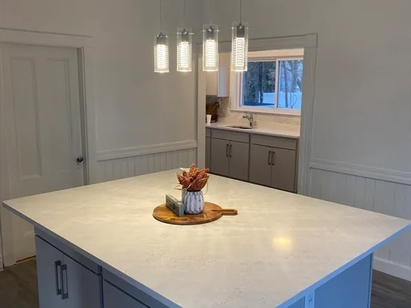 400 East St, Brockton, MA 02302