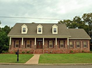 1308 Country Club Dr, Demopolis, AL 36732