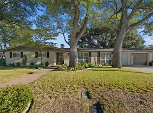 2621 Mountainview Dr, Waco, TX 76710