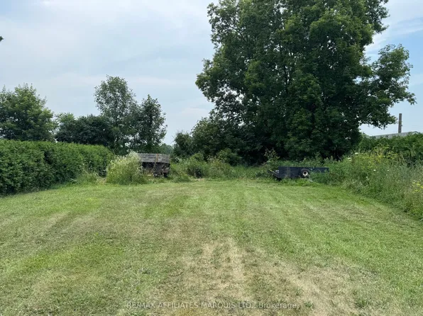 4302 Pinkus Dr, South Dundas, ON K0C 2H0