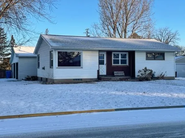 120 2nd St SW, Lewiston, MN 55952