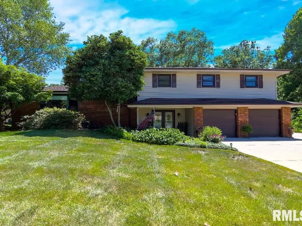 523 Flaggland Dr, Sherman, IL 62684