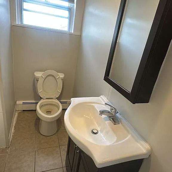 672 Fairmount St #2 — Photo 7
