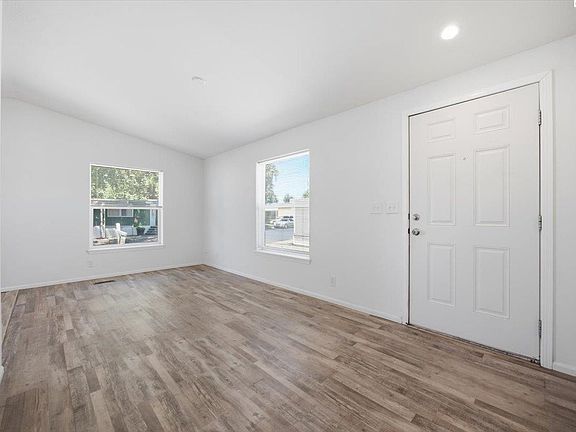 5th image of 48 Nuclear Ln
