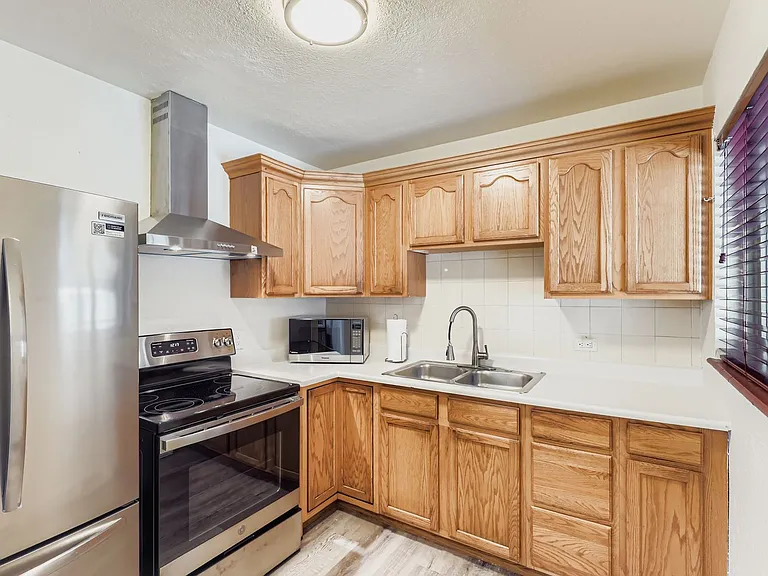 3540 Newport St — Photo 26