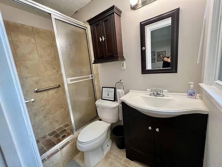 Four Winds Dr SW — Photo 9