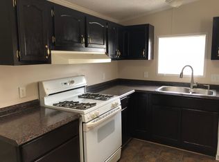 38962 Bayview Rd, New Boston, MI 48164