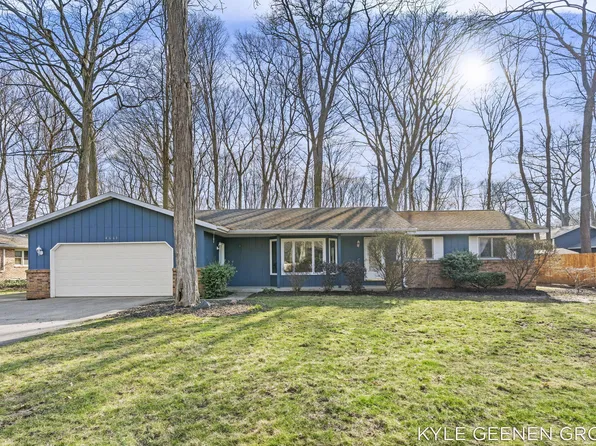4661 Cherry St, Holland, MI 49423