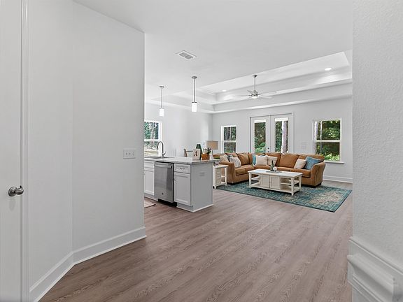 5th image of 4353 Bottle Brush Ln