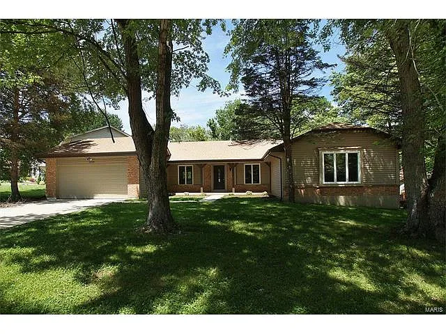 2026 Cedarmill Dr photo 1