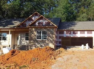 69 Deerfield Pl, Anniston, AL 36207