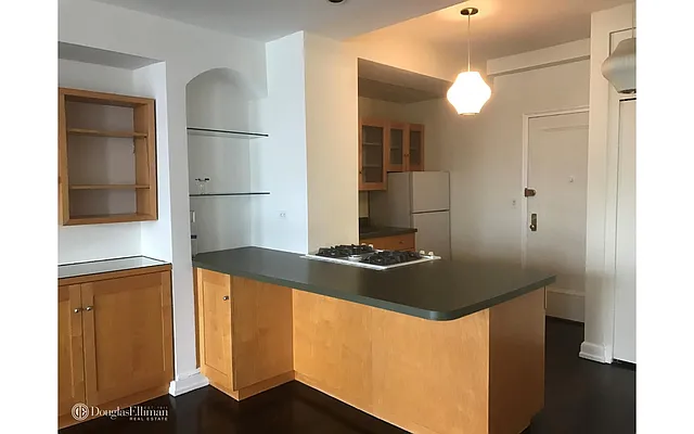 Rented by Douglas Elliman | media 2