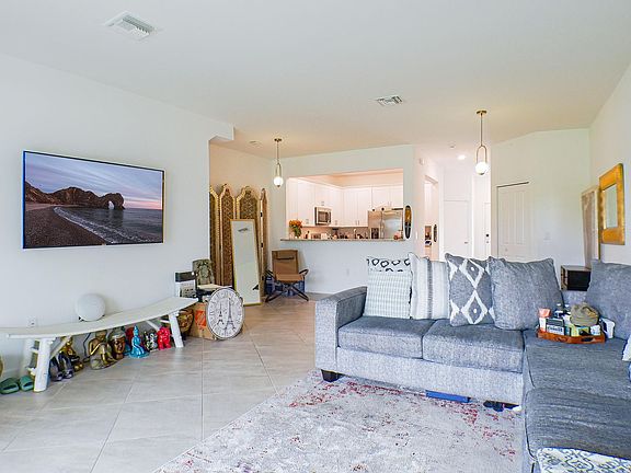 5th image of 14085 Pine Lodge Ln