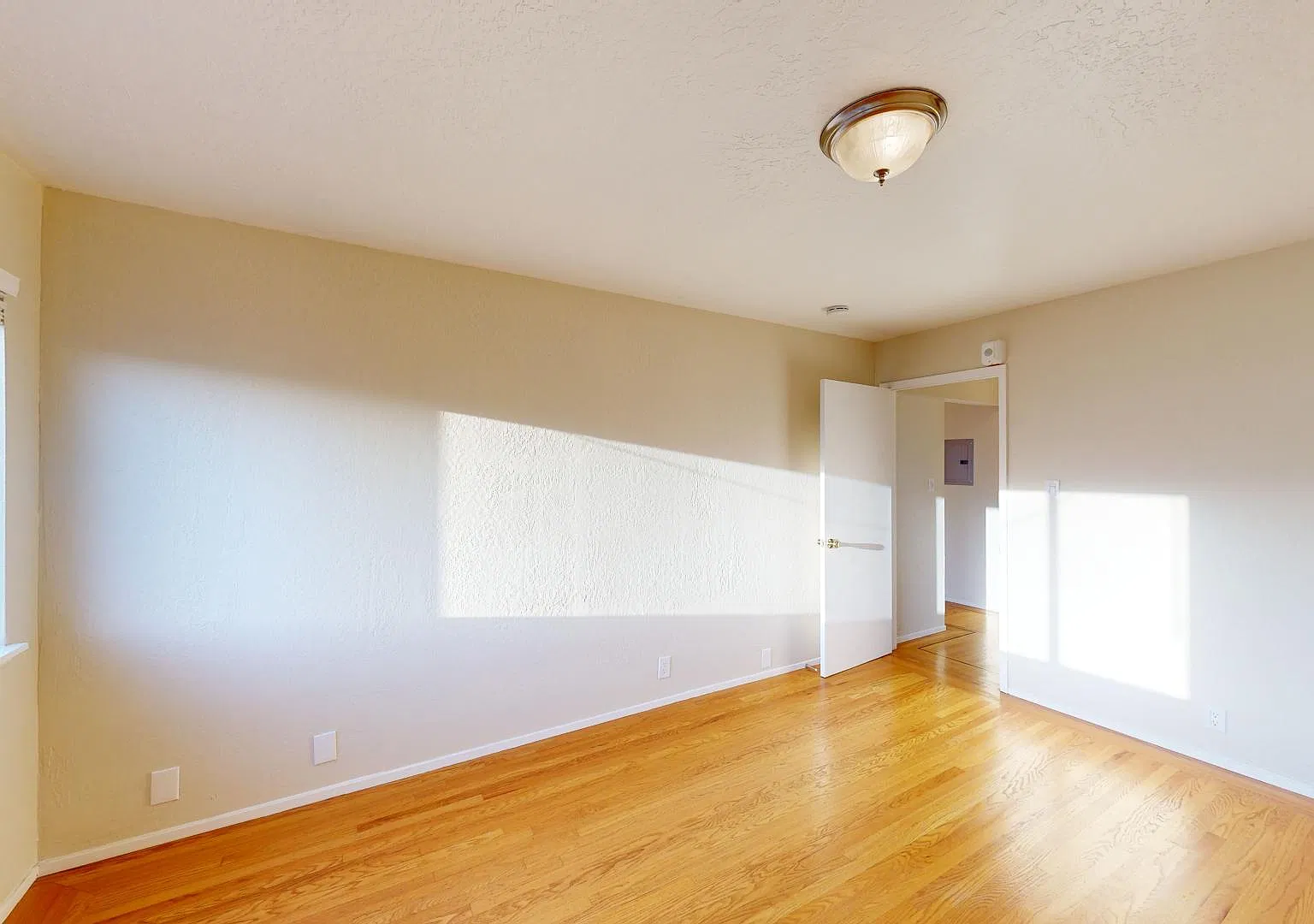 2038 Divisadero St #201 - Main Image