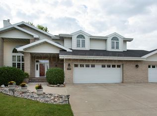 4726 Rose Creek Pkwy S, Fargo, ND 58104
