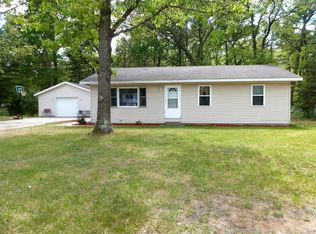 6175 Whitehall Rd, Whitehall, MI 49461