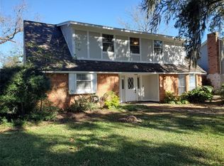 112 Driftwood Dr, Lake Jackson, TX 77566