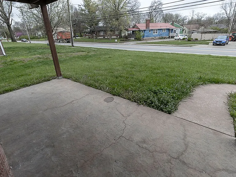 1409 Paris Rd #101 — Photo 4