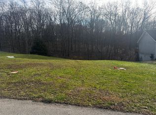 310 Oakwood Dr, Crittenden, KY 41030
