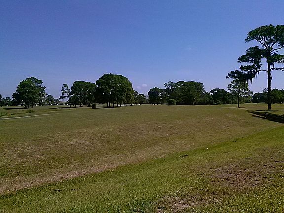 3rd image of 5891 Mashie Cir