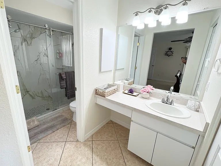 2727 Cherokee St — Photo 35
