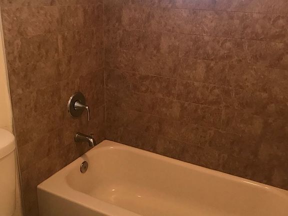 5th image of 1717 W St APT 04