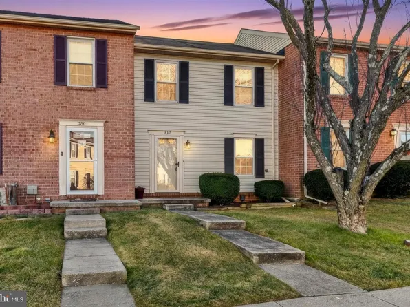 237 Alymer Ct, Westminster, MD 21157