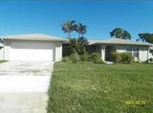 749 SE Lansdowne Ave, Port Saint Lucie, FL 34983
