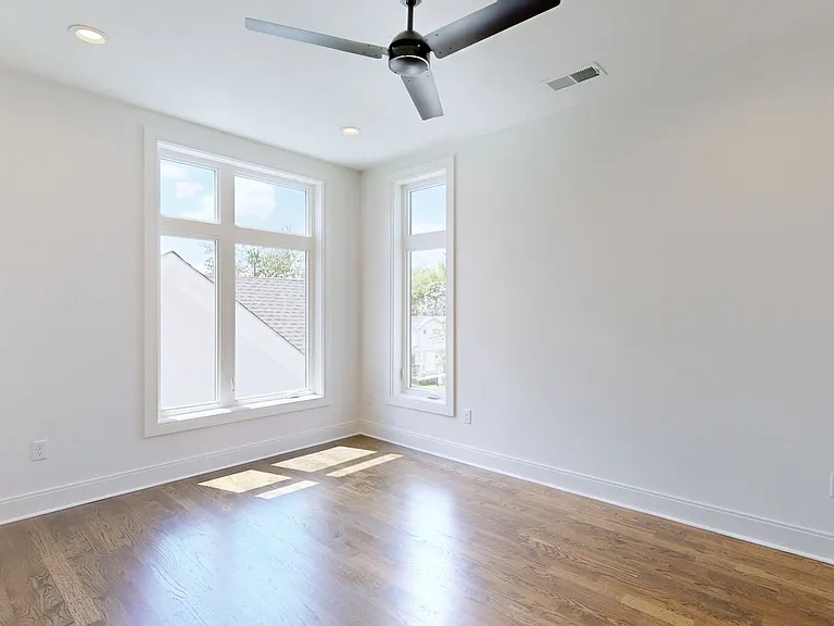 5909B Carl Pl — Photo 24