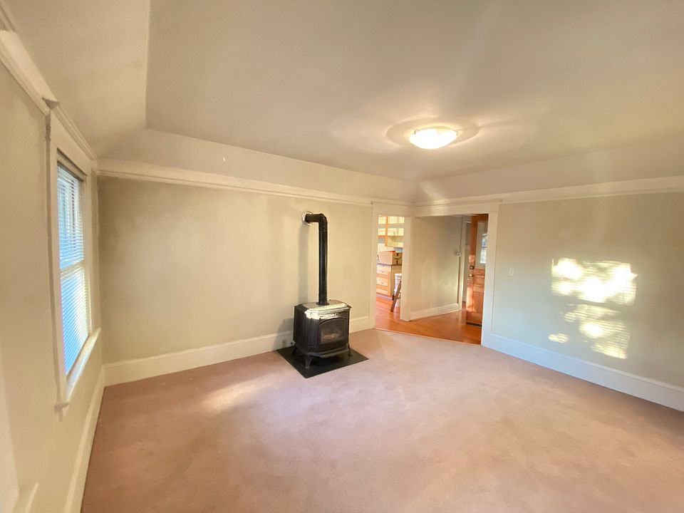 Large living room.