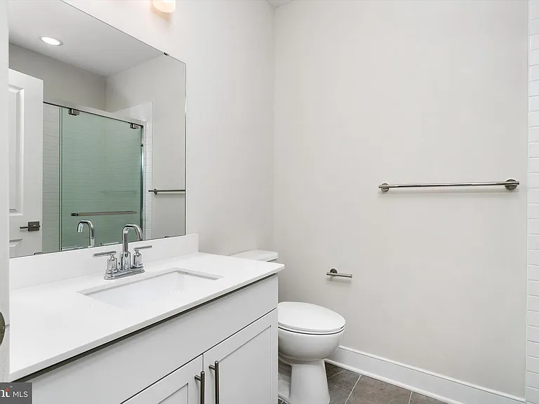 2906 Justin Dr — Photo 23