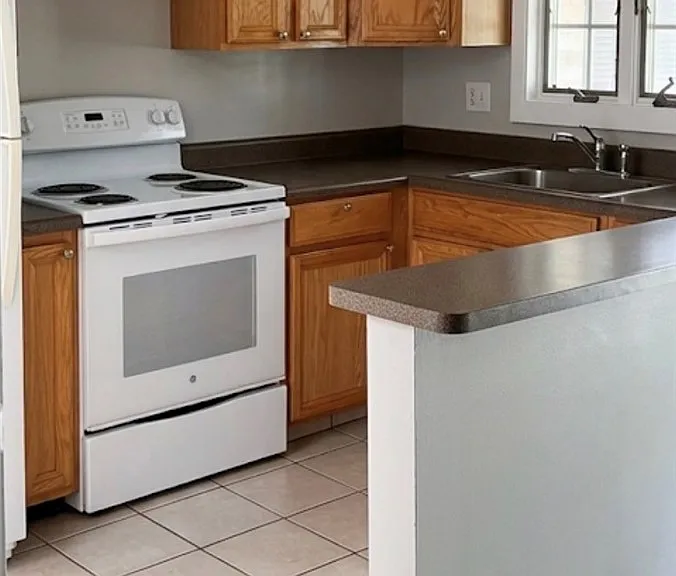 121 Connie Dr #B — Photo 2