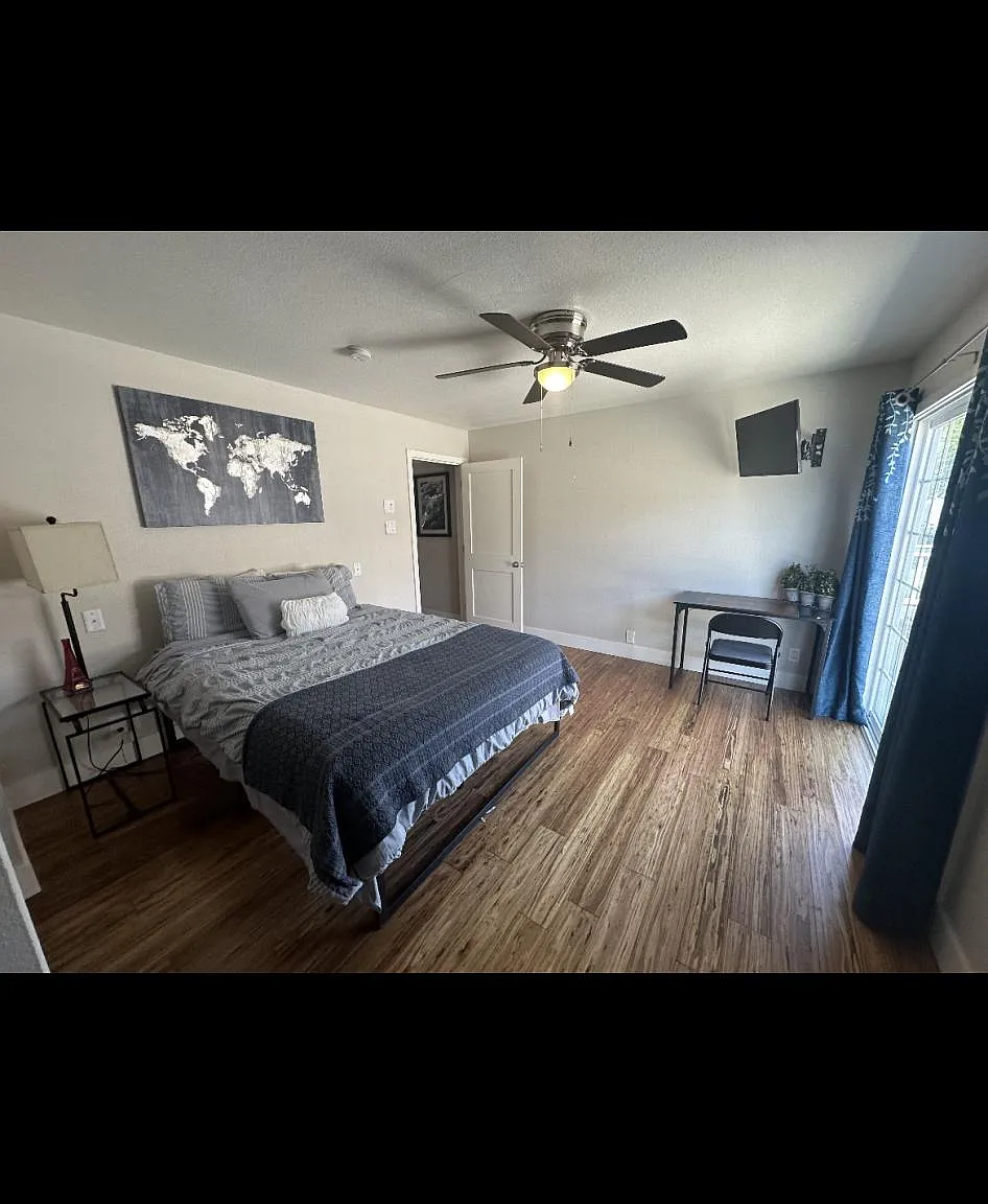 4 bed, $3,000 — Photo 3