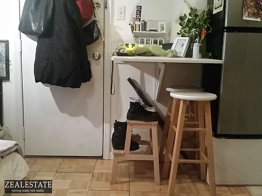 Rented by ZealEstate Group Inc | media 8