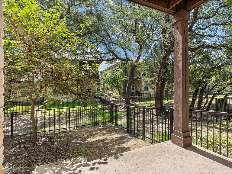 9412 Solana Vista Loop #B — Photo 20