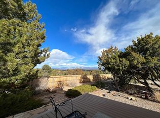 539 Rover Blvd, Los Alamos, NM 87547