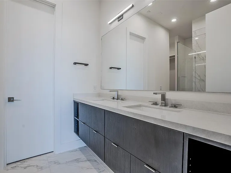 4322 Roseland Ave #3 — Photo 13