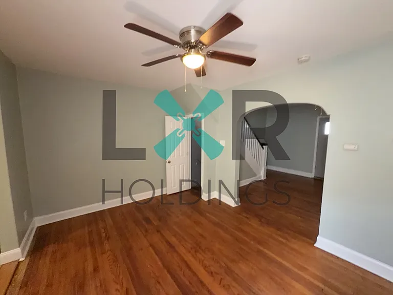 304 Berbro St — Photo 9