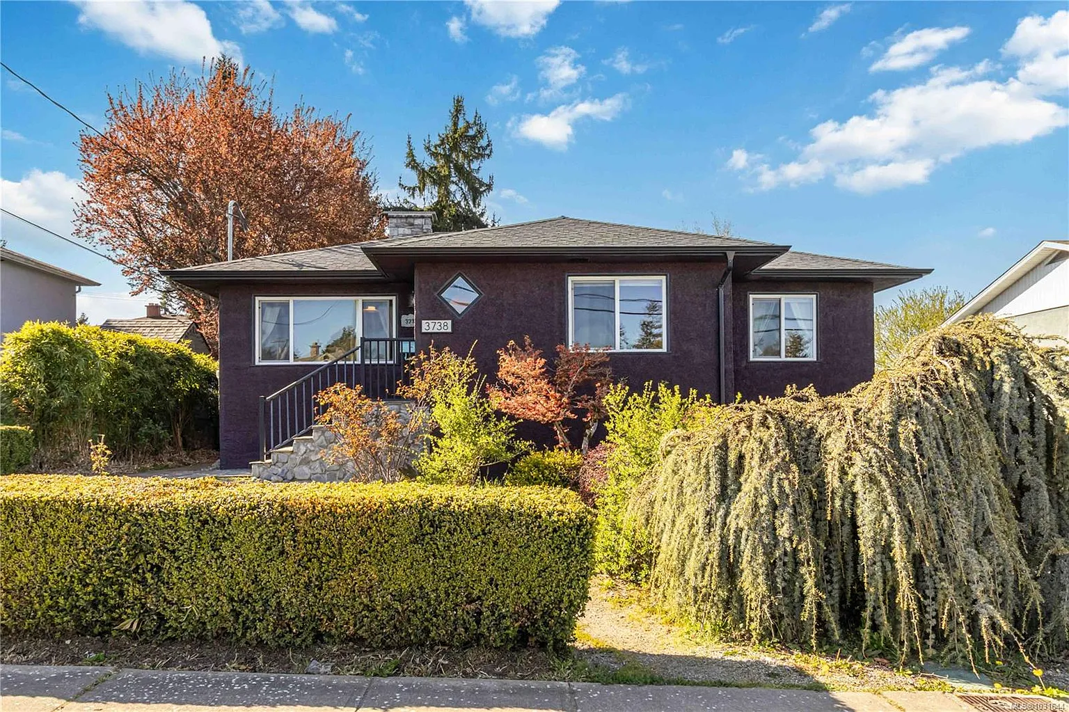 3738 Tillicum Rd photo 1