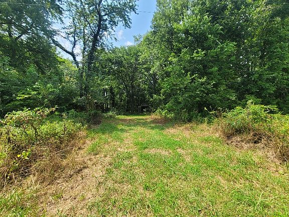 2nd image of 9469 County Road 1350 E